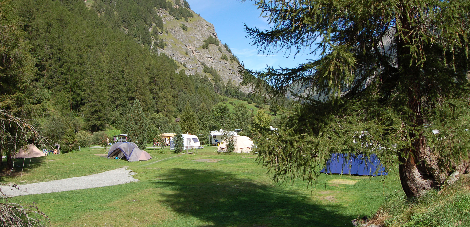 Les emplacements pour tentes et camping-cars